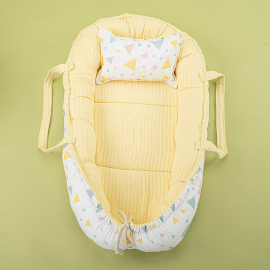 Babynest - Yellow Braid - Colored Triangles