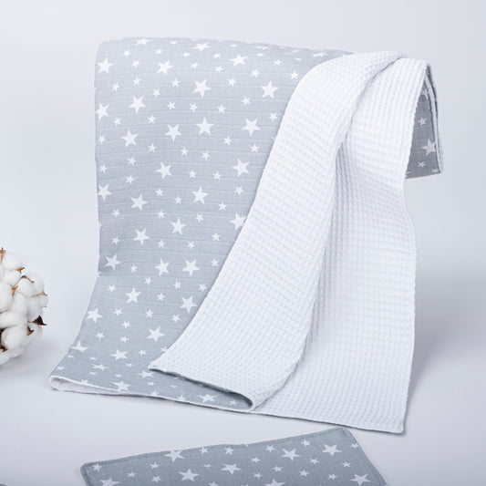 Pique Blanket - Double Side - White Honeycomb - Gray Little Stars