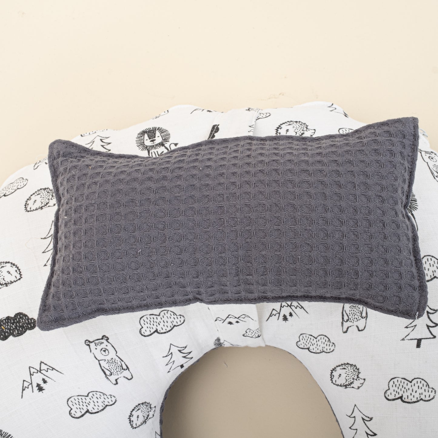 Breastfeeding Pillow - Anthracite Honeycomb - Minimal Forest