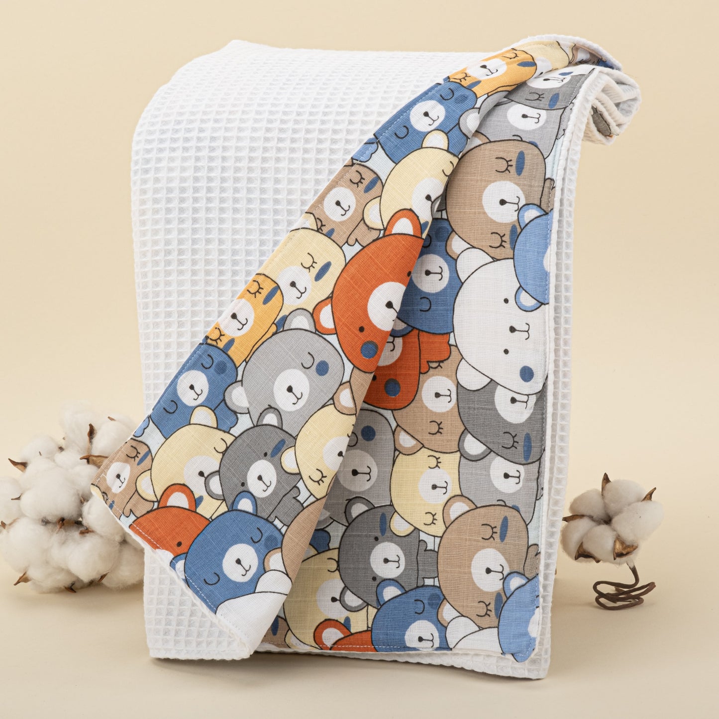 Pique Blanket - Double Side - White Honeycomb - Colorful Teddy Bears